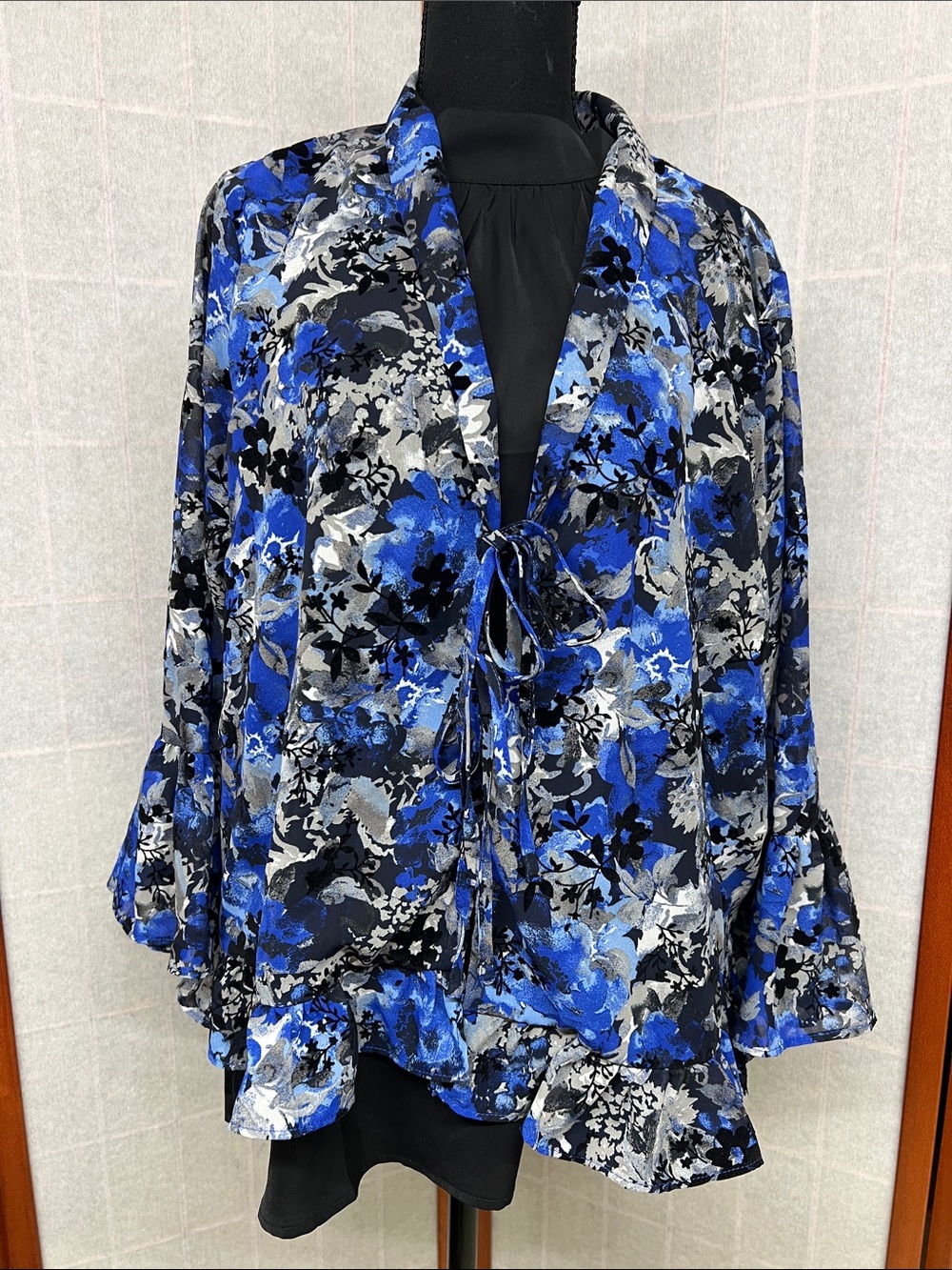 Cato Blue and Black Floral Tie-Front Tunic